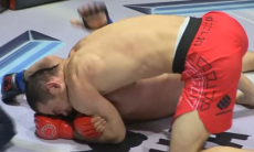 Казахстанский боец удосрочил узбекистанца на старте турнира Octagon 38. Видео
