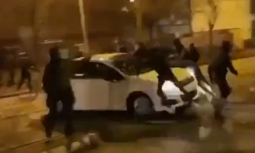 Появилось видео смертельной аварии после полуфинала ЧМ-2022 в результате конфликта фанатов из-за флага