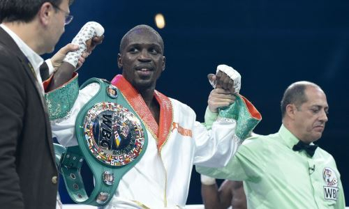 Новый чемпион WBC определился на вечере бокса с участием экс-соперника Алимханулы. Видео