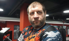 Александр Емельяненко сразился с арабским шейхом и удивился. Видео