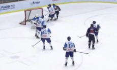 Как Казахстан играл с США на хоккейном турнире Универсиады-2023. Видео