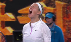Азаренко не сдержала матов перед полуфиналом против Рыбакиной на Australian Open-2023. Видео