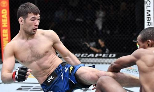 Названы сроки боя Шавката Рахмонова за титул чемпиона UFC