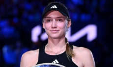 Чемпионка Australian Open-2023 сделала фото с Еленой Рыбакиной