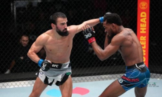 Чеченский боец с рекордом 23-0 проиграл в UFC и вышел из списка с казахстанцами