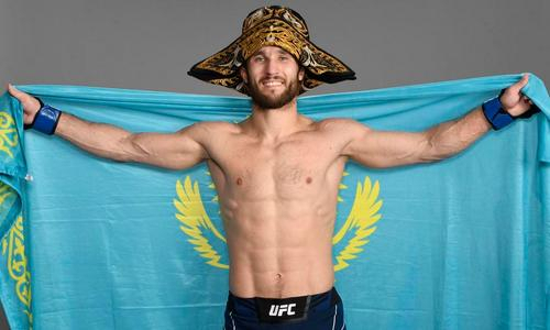 Принявший ислам казахстанский боец UFC рассказал о паломничестве в Мекку и Медину