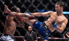 Необычный инцидент с Шавкатом Рахмоновым довел до крика легенду UFC. Видео