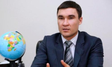 Серик Сапиев спрогнозировал бои за звание «абсолюта» Усик — Фьюри и Бетербиев — Бивол