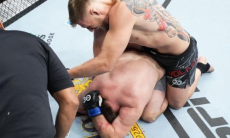 Нокаутом в первом раунде закончился бой Александра Волкова в UFC. Видео