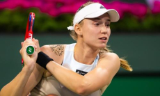 Елена Рыбакина неожиданно пожаловалась россиянке на турнире в США. Видео