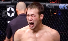 Шавкату Рахмонову «отсрочили» бой за титул чемпиона UFC
