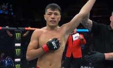Казахский боец UFC проведет поединок с российским файтером. Известна дата