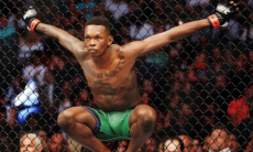 Чемпион UFC назвал свой шанс в реванше с Адесаньей