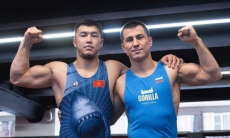 Двухкратный победитель Олимпиады и чемпион мира сошлись лицом к лицу перед схваткой в Алматы. Видео