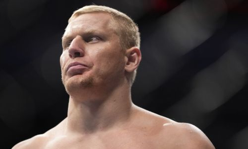 Российского бойца UFC «спалили на ставках» прямо перед боем. Видео