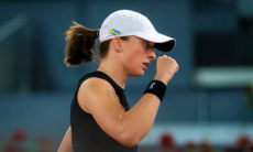 Отказавшаяся ехать в Казахстан лучшая теннисистка мира учинила разгром в полуфинале турнира в Мадриде. Видео