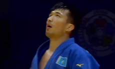 Казахстанец эффектно победил третьего номера мирового рейтинга на ЧМ-2023 по дзюдо. Видео