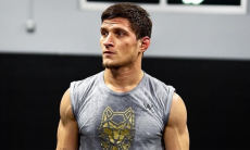Проигравший соперник топового бойца UFC казахстанского менеджера получит бонус за победу