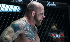 «Я теперь только россиянин». Известный боец MMA сдал американский паспорт