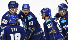 «Постепенно превращается в „Барыс“». Переход Михайлиса в топ-клуб КХЛ прокомментировали в России