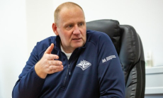 «Справится ли он с такой зарплатой, мы посмотрим». Спортдиректор «Магнитки» о переходе Михайлиса и его шансе в НХЛ