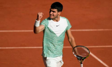 «Это что за анаконда?». «Удар года» состоялся в полуфинале «Ролан Гаррос». Видео