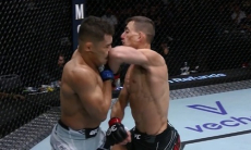 Боец UFC улетел в страшный нокаут в первом же раунде. Видео