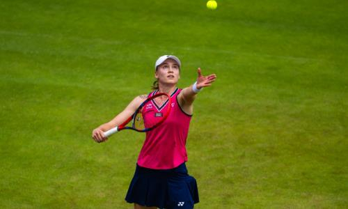 «Лучшая в мире». Чемпион US Open назвал Елену Рыбакину фавориткой Уимблдона. Видео