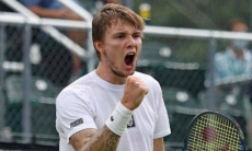 Лучший теннисист Казахстана победил непростого соперника на старте Уимблдона-2023