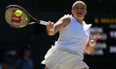 Оскорбившая Елену Рыбакину теннисистка неожиданно вылетела с Уимблдона