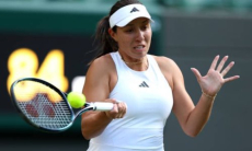 Конкурентка Рыбакиной «баранкой» закрыла матч на Уимблдоне-2023