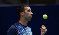 Казахстанский теннисист уверенно пробился в полуфинал турнира в США