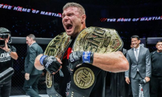 Российский чемпион внезапно набросился на бойца после брошенного ему вызова. Видео