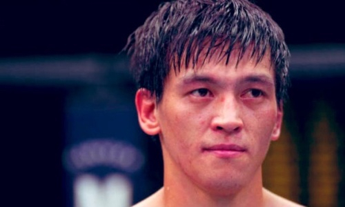 Непобежденного казахстанского бойца «лишили» первой победы в UFC