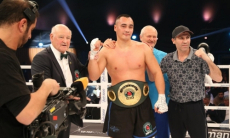 Глава Top Rank рассказал о контракте с непобежденным казахстанским боксером и его бое в США