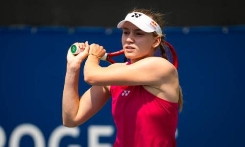 Елена Рыбакина сыграла с лучшей теннисисткой России на главном корте US Open. Видео