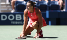 Камбэком после «баранки» обернулся матч Арины Соболенко за выход в финал US Open-2023. Видео