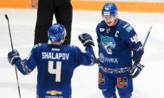 «Джереми, думаю, не обиделся». Роман Старченко о своем дубле и первой победе «Барыса» в сезоне КХЛ