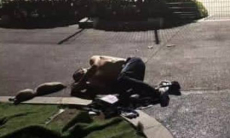 «Напился и уснул». Казахстанский тренер лег спать на улице в Китае во время Азиады