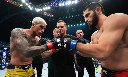 Махачев оригинально описал реванш с Оливейрой за титул UFC