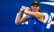 В двух сетах закончился матч конкурентки Рыбакиной в финале турнира в Токио