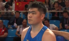 Казахский боксер выиграл противостояние с Узбекистаном и вышел в финал Азиатских игр