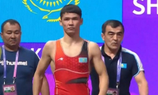 Казахстанский борец провел поединок за «золото» Азиады-2023