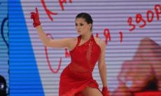 17-летняя Камила Валиева восхитила появлением в роскошном платье перед чемпионатом России. Фото
