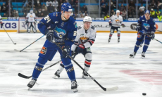 Топ-клуб КХЛ хотел пригласить хоккеиста «Барыса». Подробности