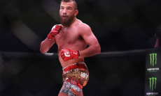Чемпион ММА лишился титула неожиданным образом