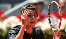 Решивший принять гражданство Казахстана российский теннисист вылетел с турнира в Австралии