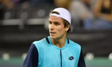 Казахстанский теннисист узнал соперника в полуфинале турнира в Буэнос-Айресе