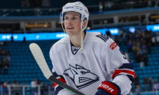 Игрок сборной Казахстана сыграл 300-й матч в КХЛ