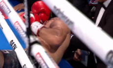 Непобежденный боксер победил зверским нокаутом, но лишился титула WBO. Видео